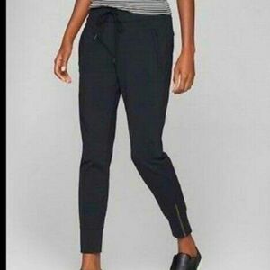 Athleta Metro Street Ankle Zip Joggers Womens Medium Tall Black Zipper Pockets